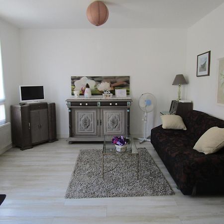 Chambres D'Hotes Le Clos Des Senteurs Malemort Exteriör bild