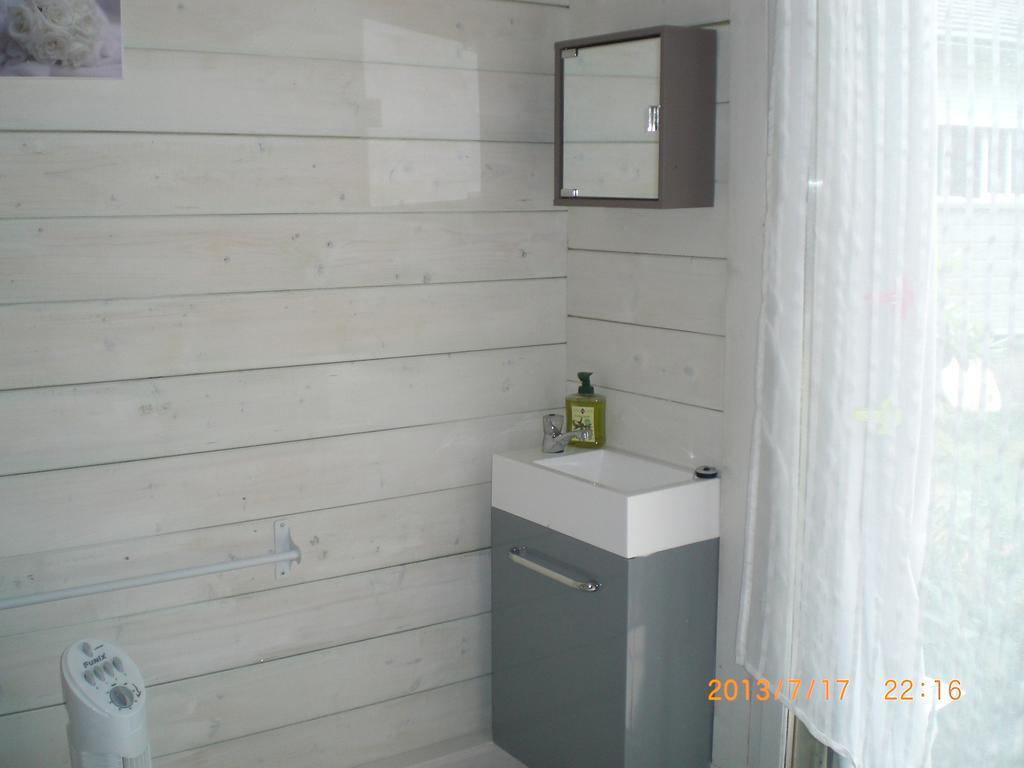 Chambres D'Hotes Le Clos Des Senteurs Malemort Exteriör bild